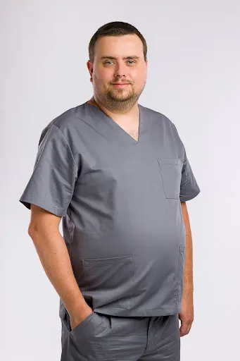 Lek. Maciej Łabuz - specjalista chirurgii ogólnej i chirurgii onkologicznej